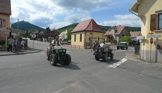 tractor race